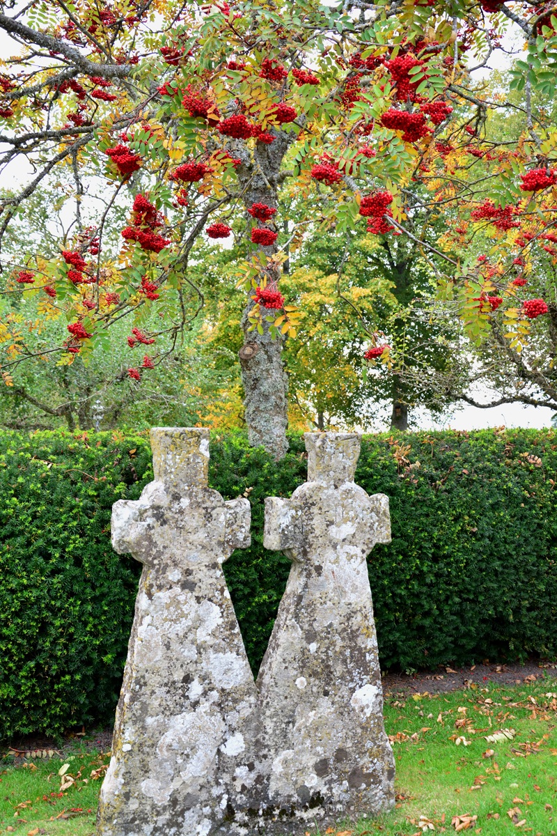 Verwitterte Grabsteine